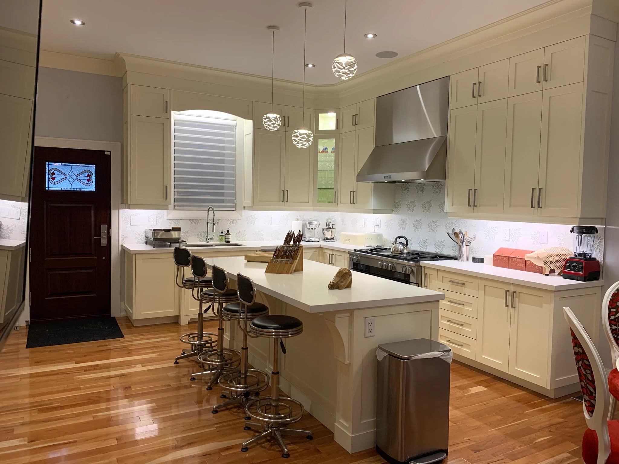 White Shaker Kitchen